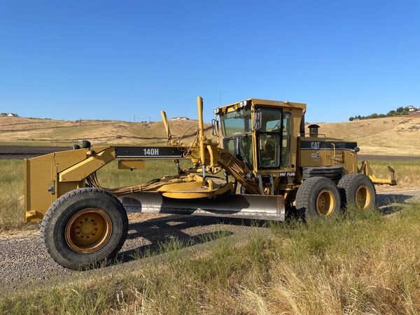 2004 CATERPILLAR 140H VHP Plus