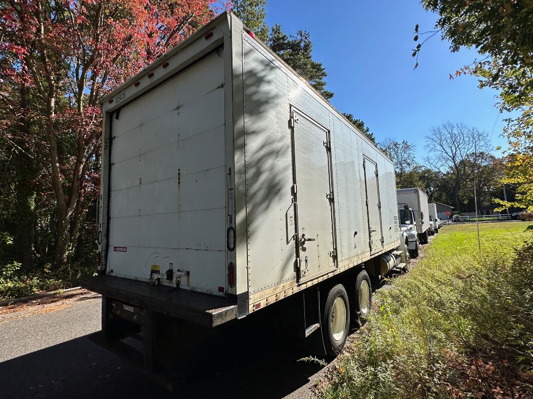 2015 FREIGHTLINER M2 Box Truck - view 9 of 39