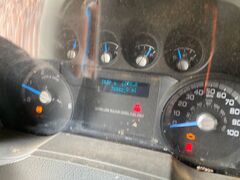 2013 FORD F750 - Image 9