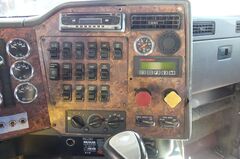 2000 INTERNATIONAL 9400i - Image 5