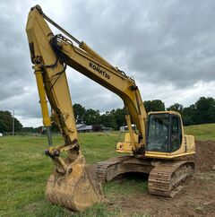 2002 KOMATSU PC200LC-6LE - Image 1
