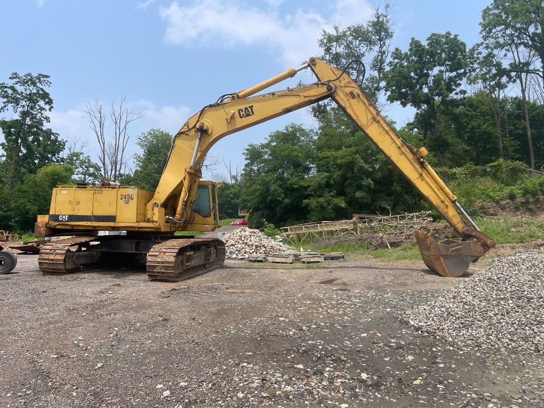 1992 CATERPILLAR 245D Long Reach