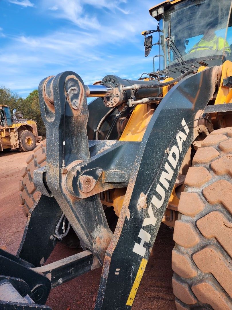 2022 HYUNDAI HL980A - view 13 of 21