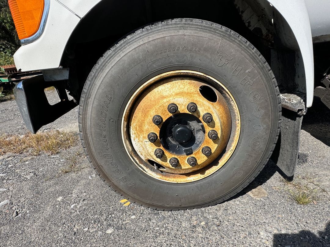 2003 FORD F650 Service Truck - view 18 of 38