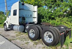 2015 INTERNATIONAL Prostar + 113 - Image 2