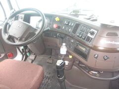 2015 VOLVO VN Series - Image 3