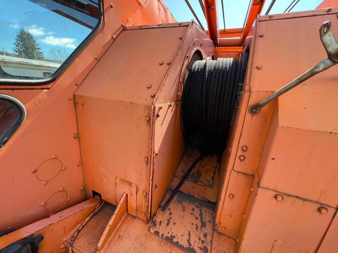 1967 P & H 650A-TC 50-Ton Crane - view 7 of 26