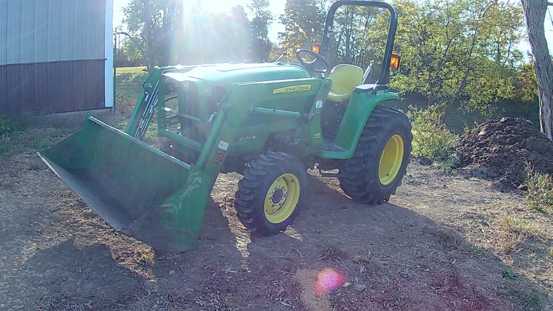 2009 JOHN DEERE 3032E - view 4 of 16
