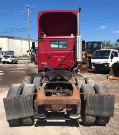 1996 VOLVO WG64 - Image 4