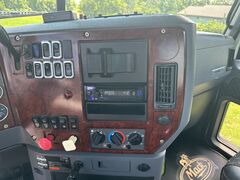 2012 MACK CHU613 - Image 11