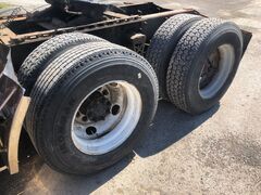 1996 VOLVO WG64 - Image 19