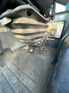 2003 CASE 570M XT - Image 24