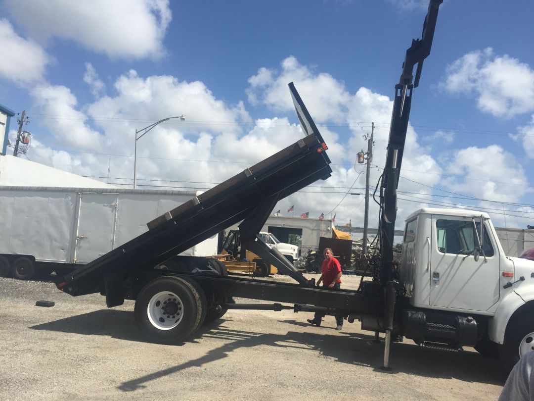 2001 INTERNATIONAL 466DT - view 8 of 17