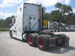 2013 FREIGHTLINER Cascadia - Image 4