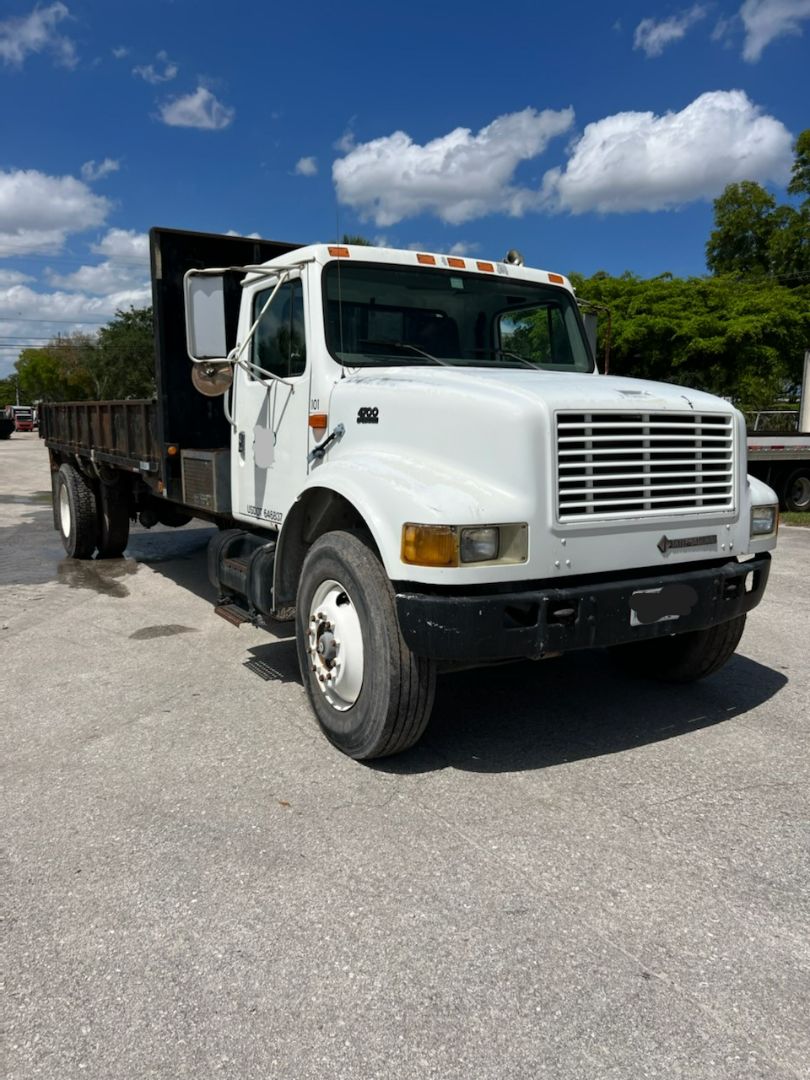 1998 INTERNATIONAL 4700