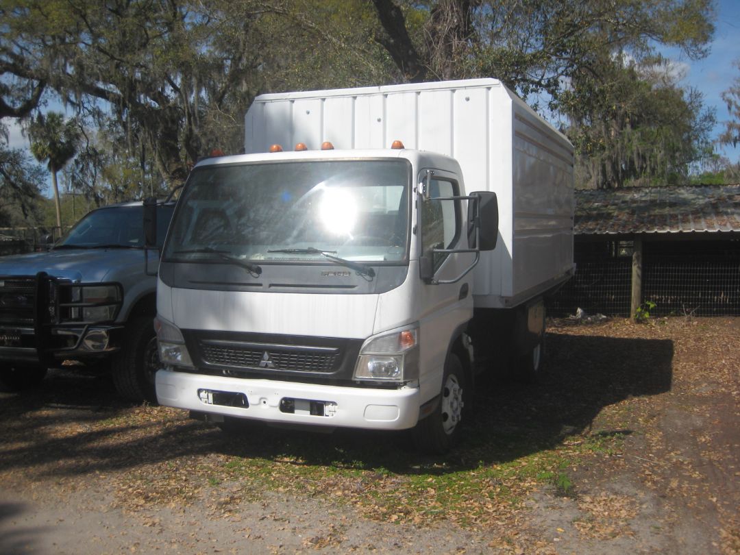 2010 MITSUBISHI FE 145