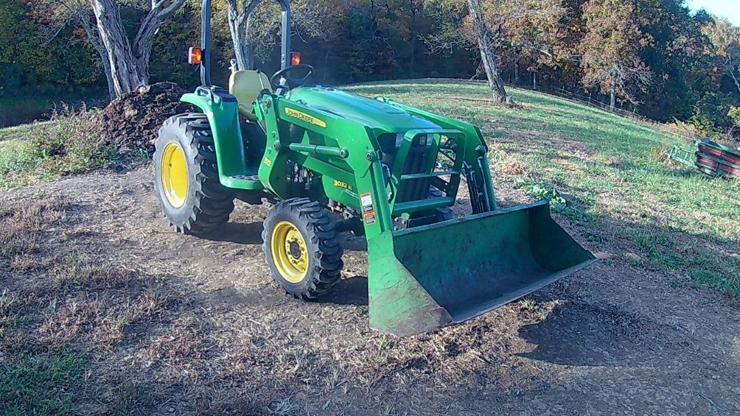 2009 JOHN DEERE 3032E - view 2 of 16