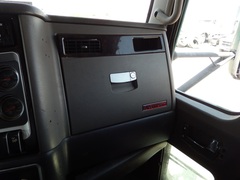 2012 KENWORTH T660 - Image 24