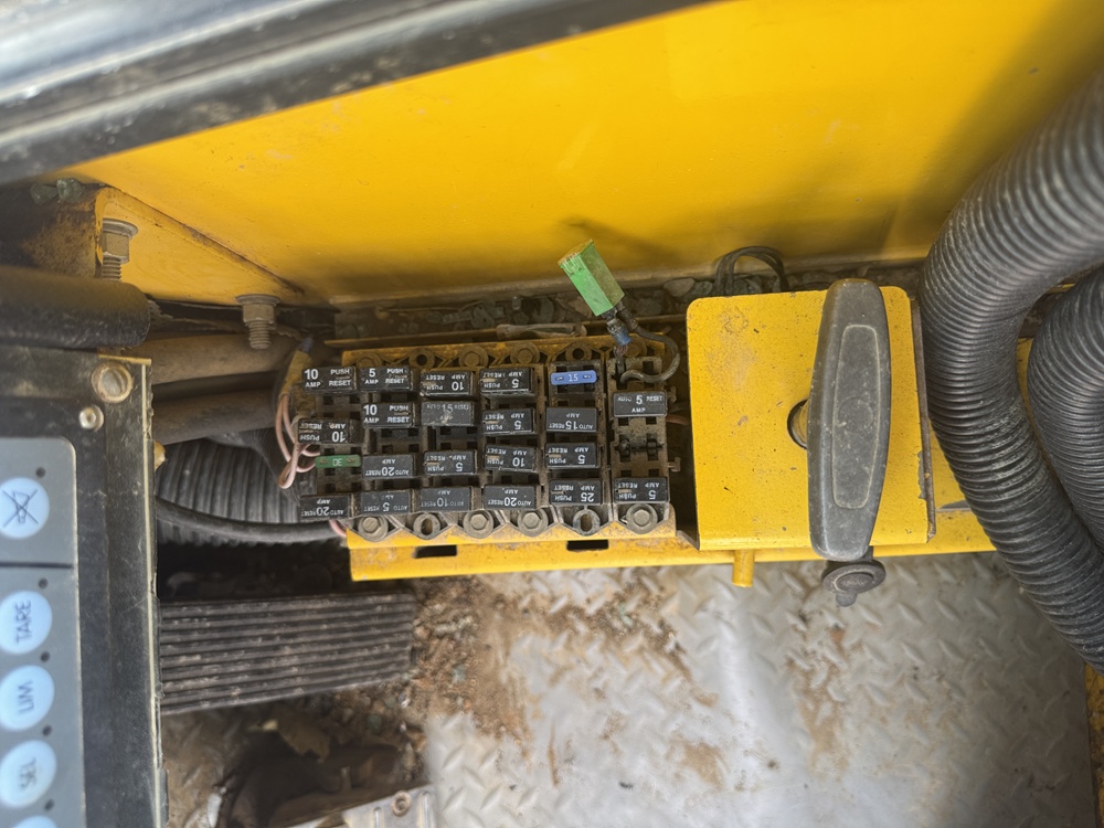 2000 GROVE RT650E - Image 54