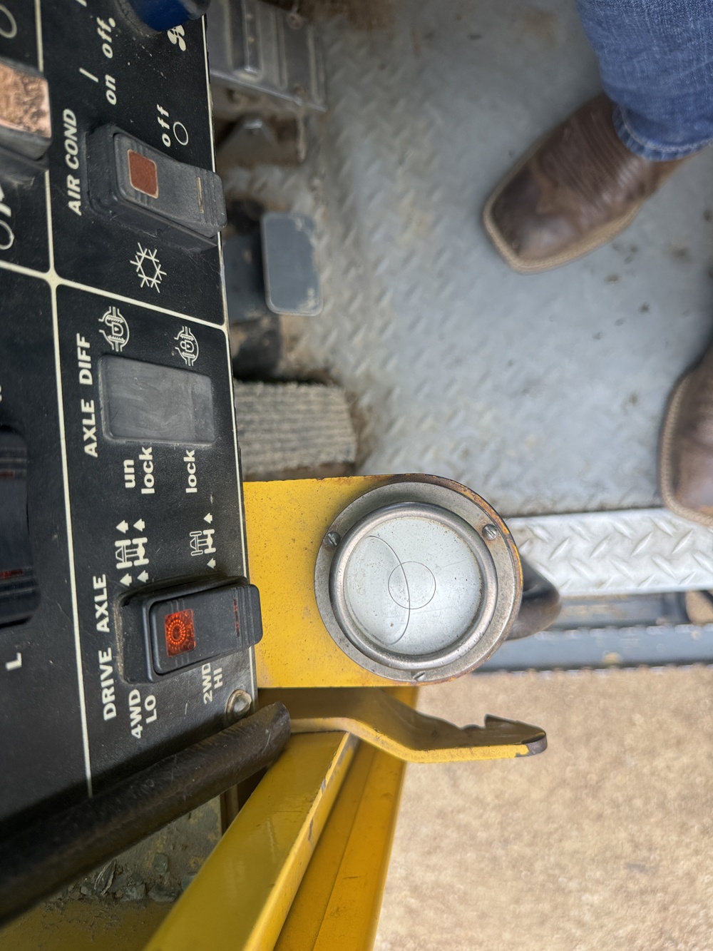 2000 GROVE RT650E - Image 42