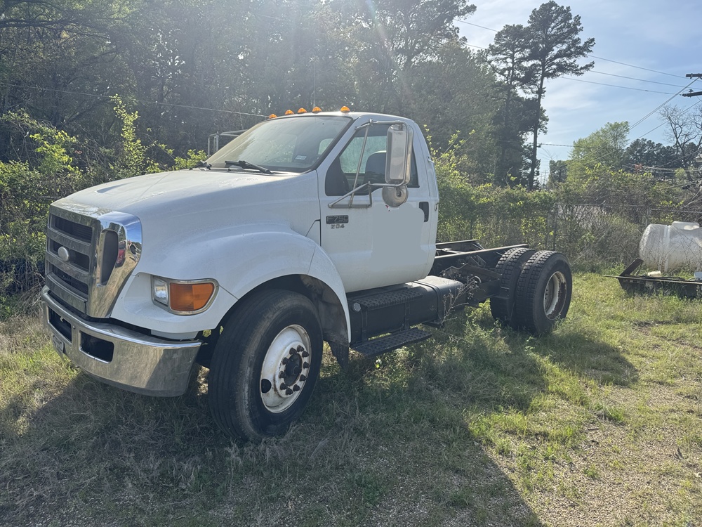 2008 FORD F750 4X2 - view 4 of 20