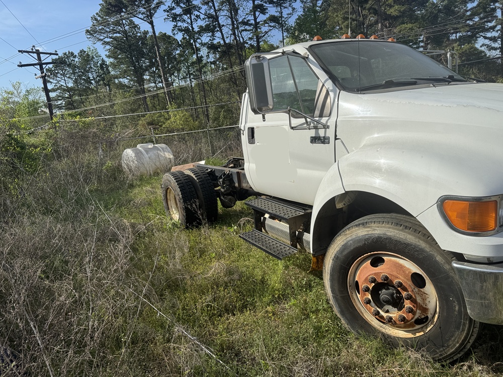 2008 FORD F750 4X2 - view 5 of 20