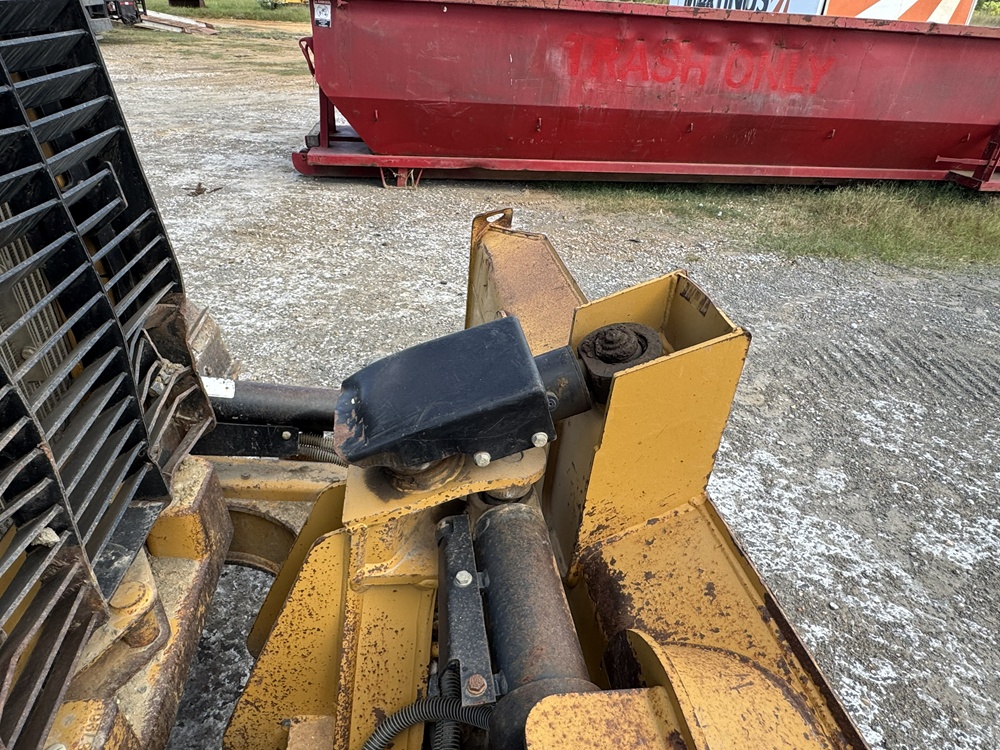 2012 CATERPILLAR D4K2 XL - view 11 of 24