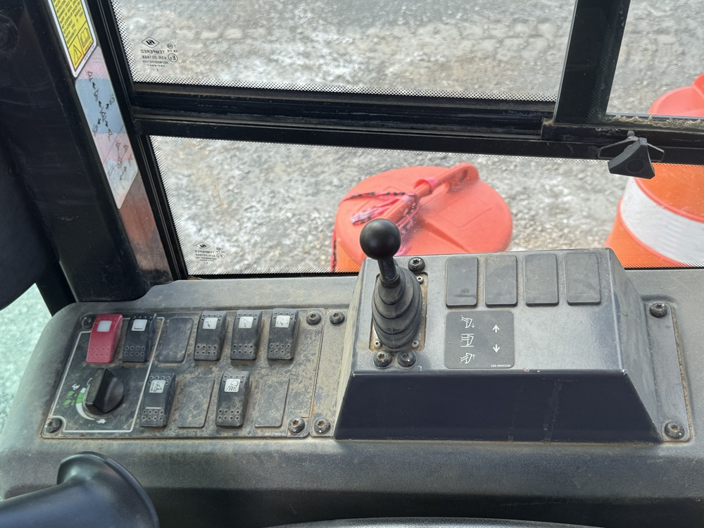 2012 CATERPILLAR D4K2 XL - Image 20