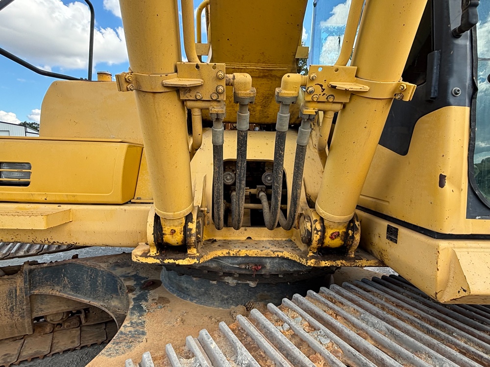 2006 KOMATSU PC300LC-7L - view 8 of 21