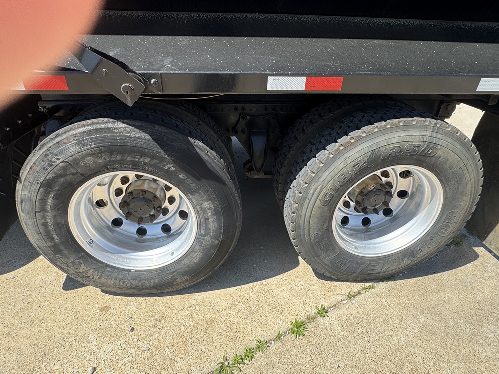 2018 FREIGHTLINER Cascadia - Image 11