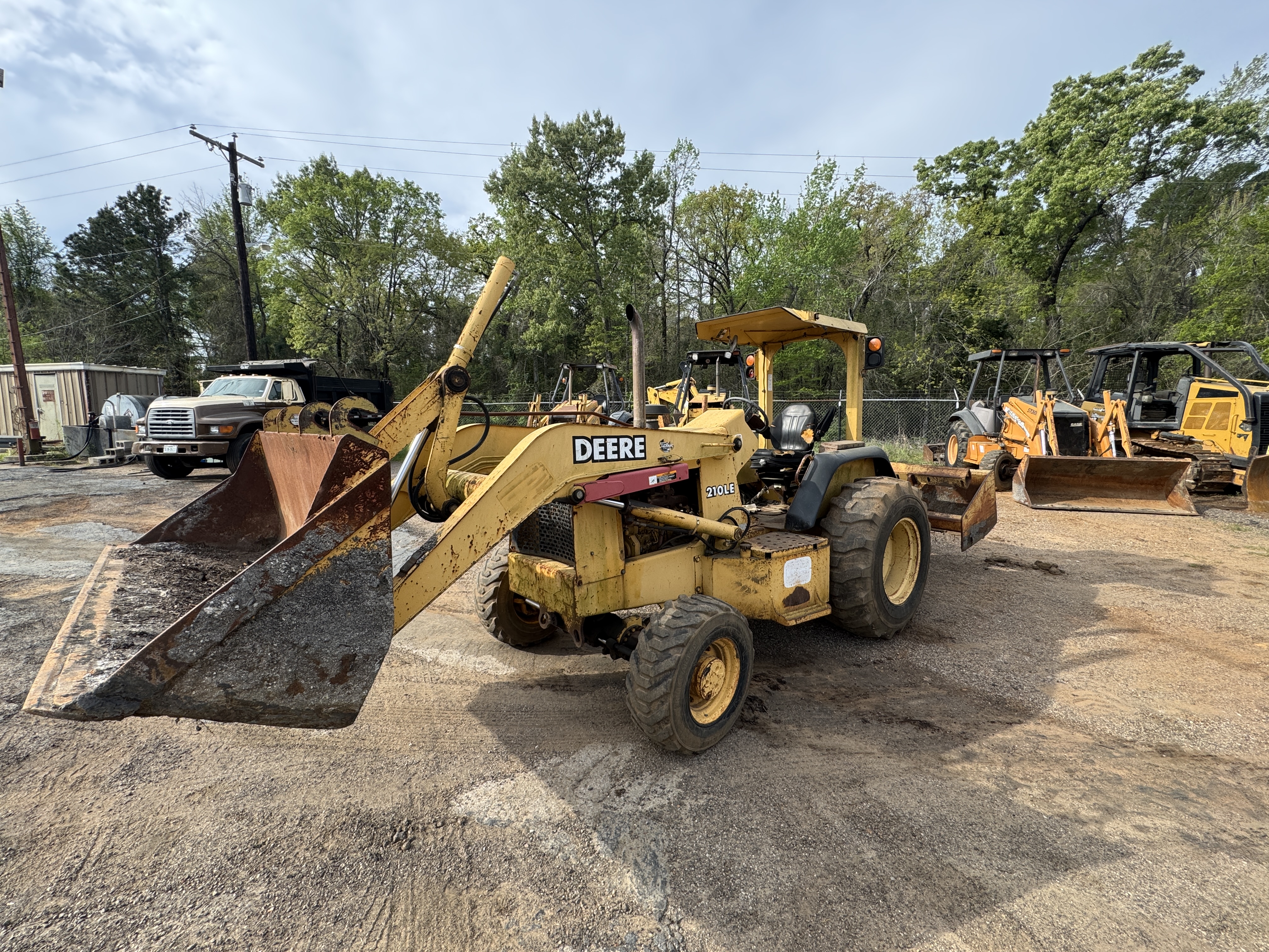 1988 DEERE 210 LE (210LE) - view 2 of 40