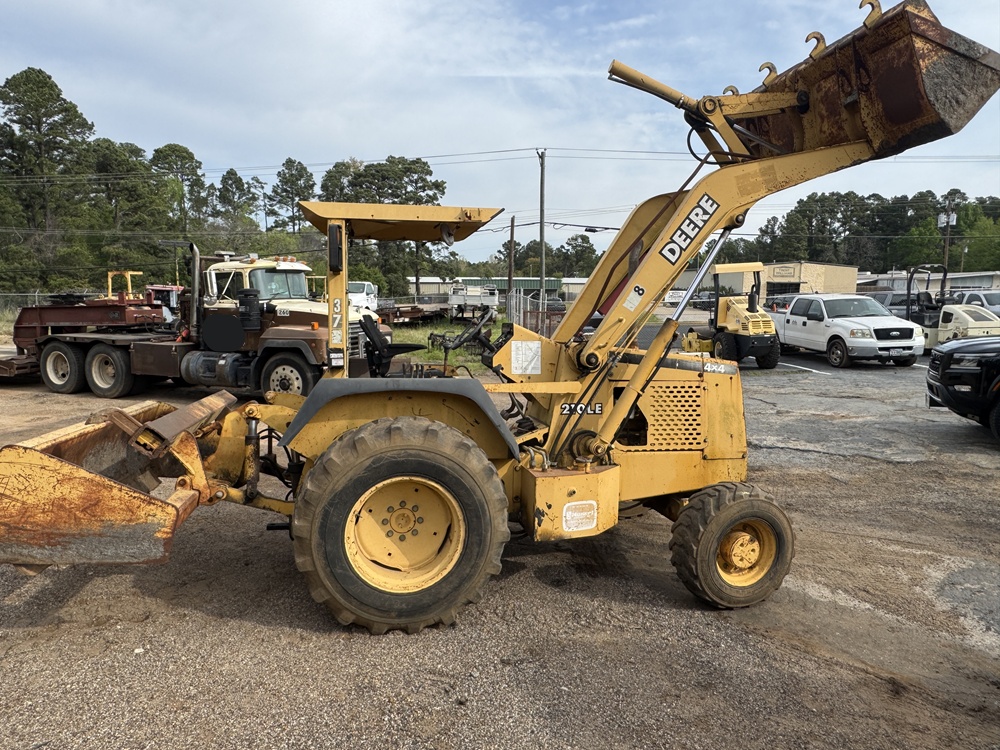 1988 DEERE 210 LE (210LE) - view 1 of 40