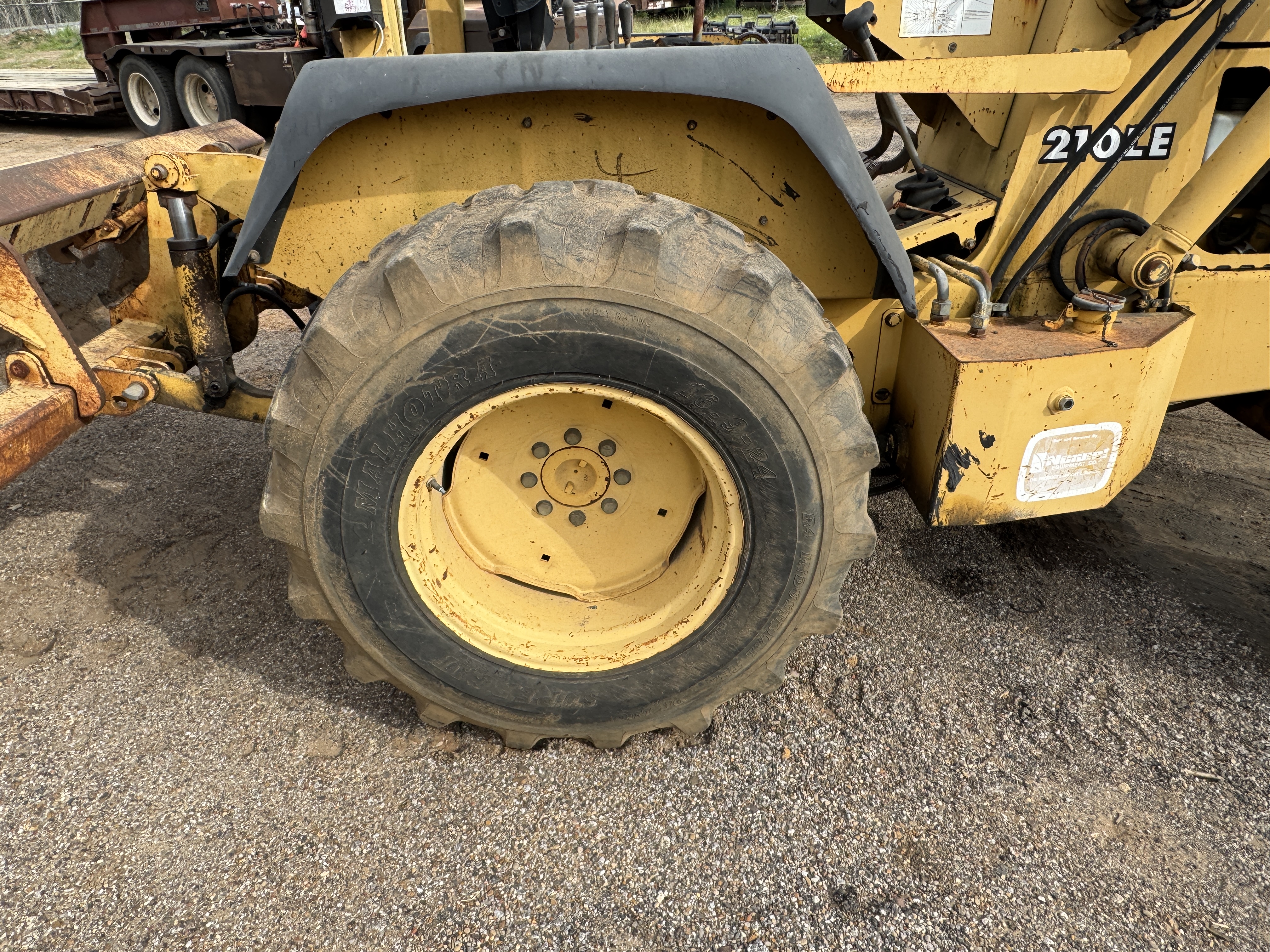 1988 DEERE 210 LE (210LE) - view 10 of 40