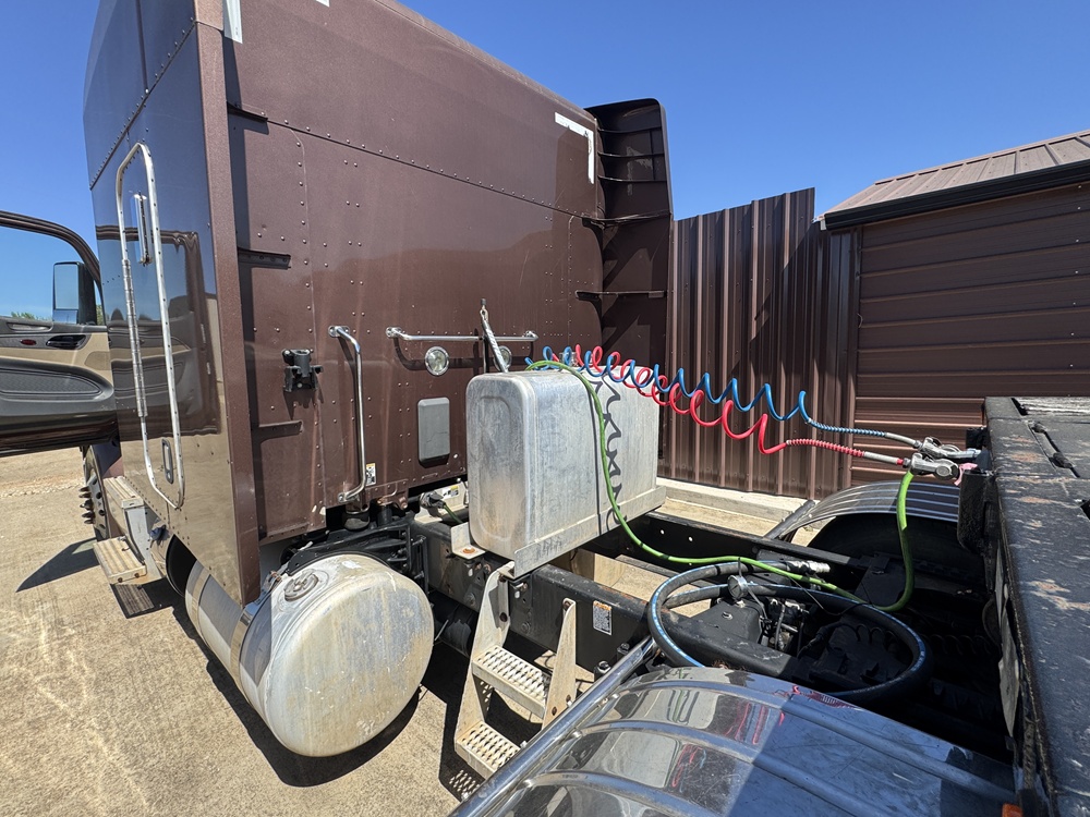 2014 PETERBILT 579 - view 19 of 50