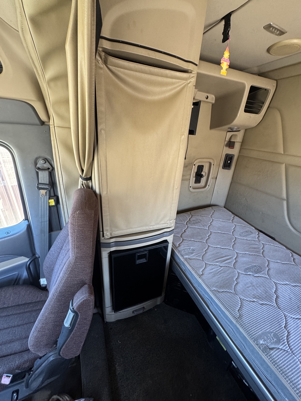 2014 PETERBILT 579 - Image 44