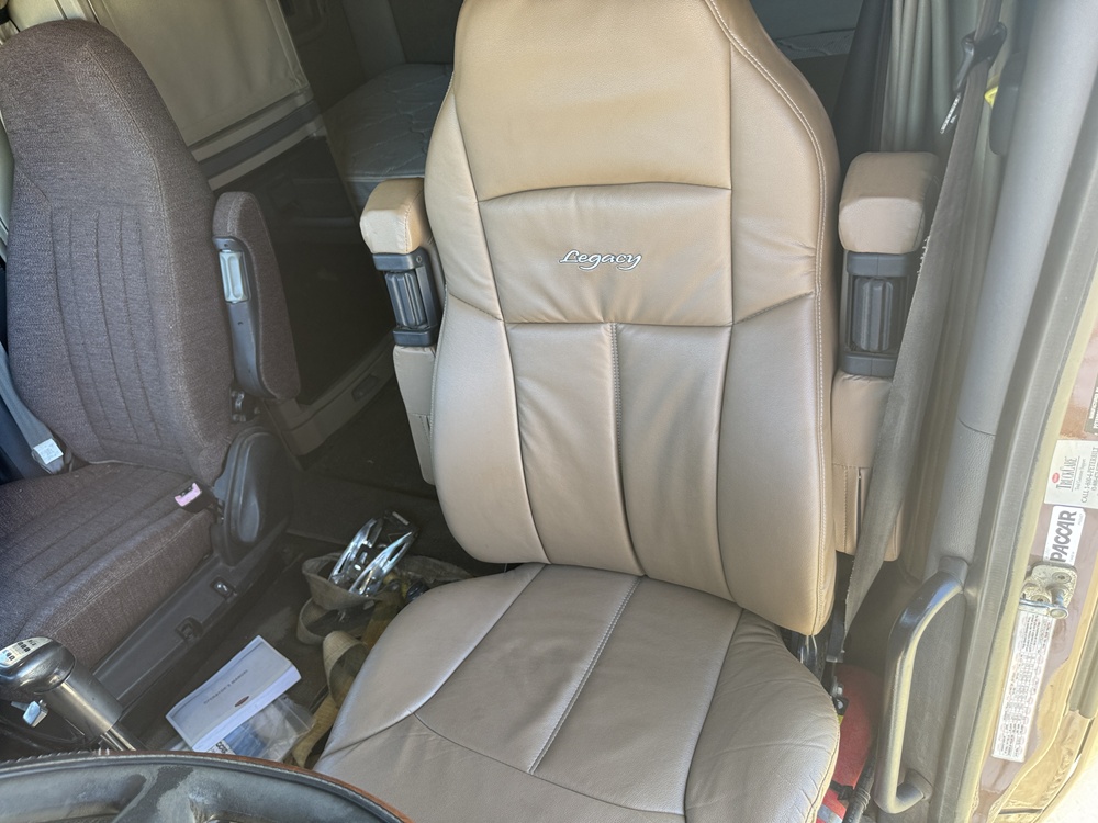 2014 PETERBILT 579 - Image 41