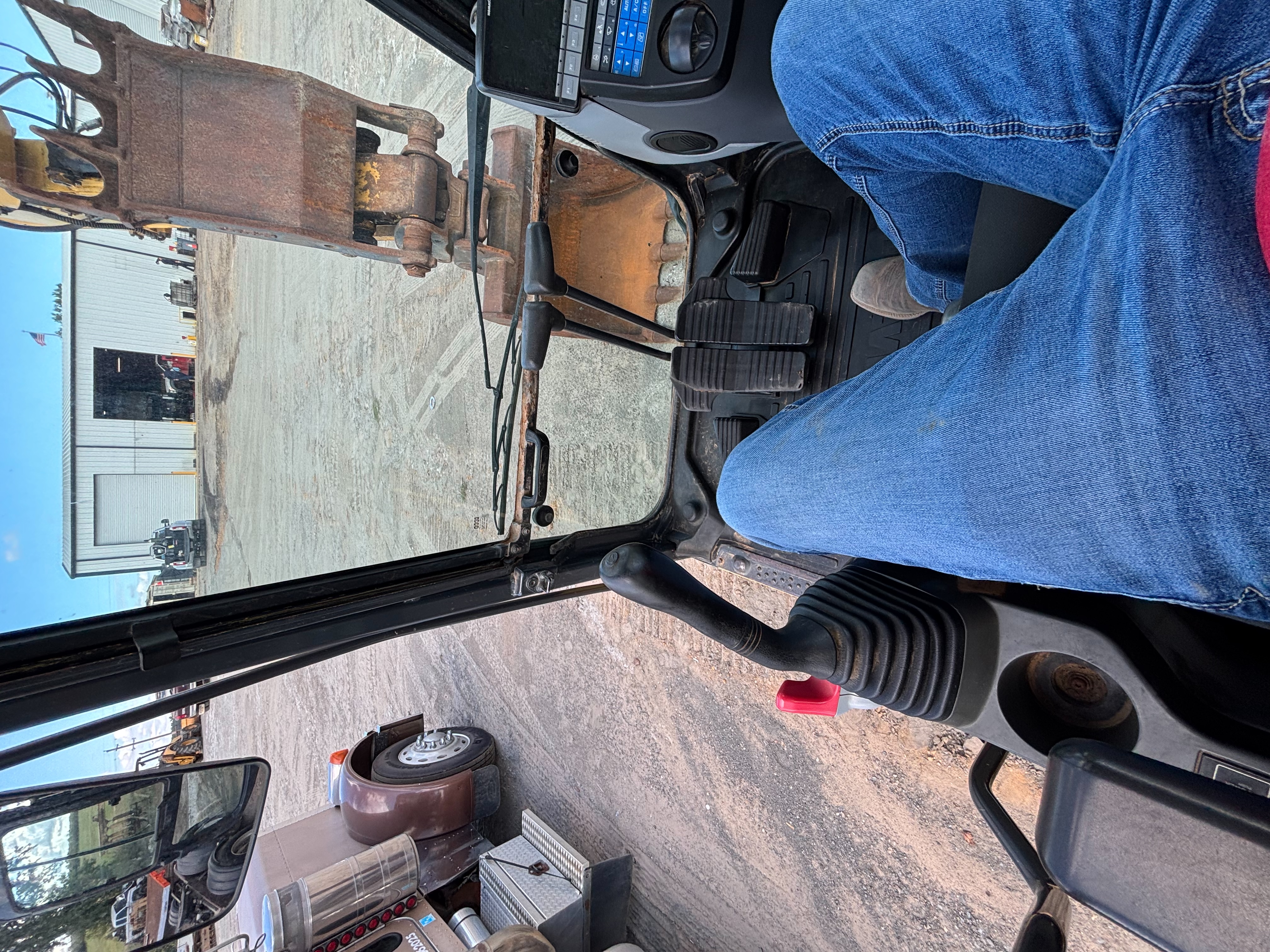 2012 KOMATSU PC160LC-8 - view 18 of 24