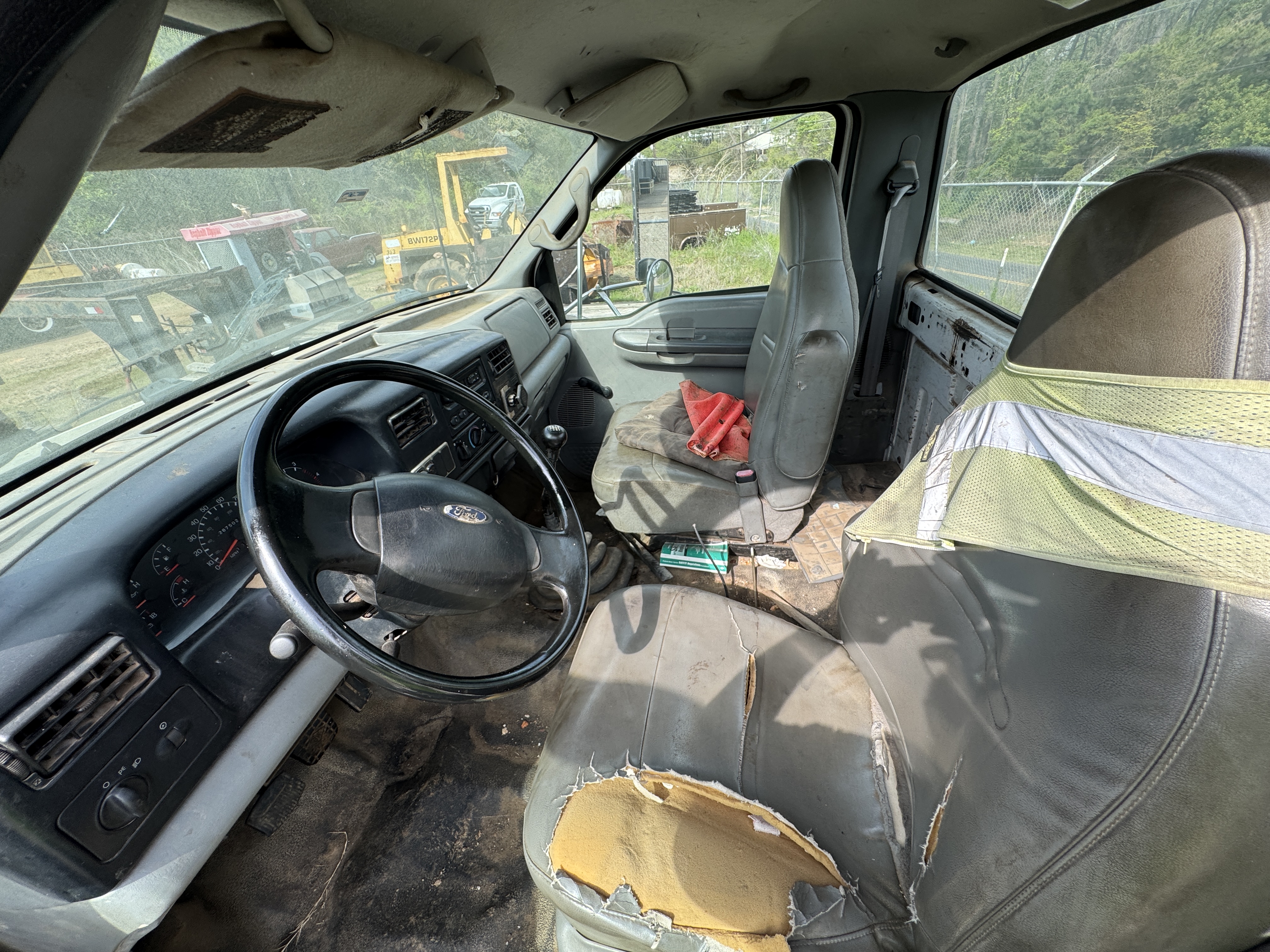 2006 FORD F750 SUPER DUTY 4X2 - view 11 of 25