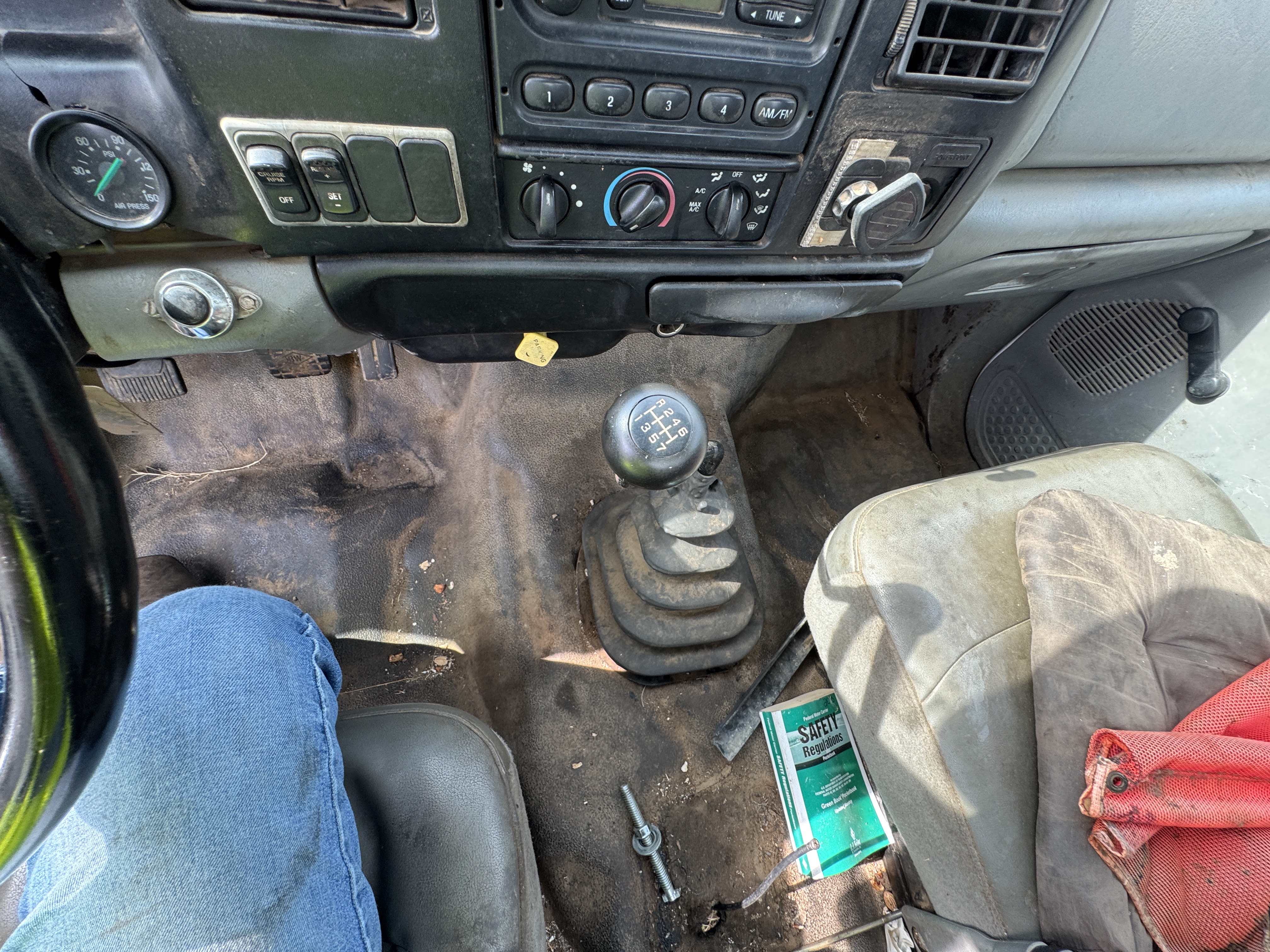 2006 FORD F750 SUPER DUTY 4X2 - view 13 of 25