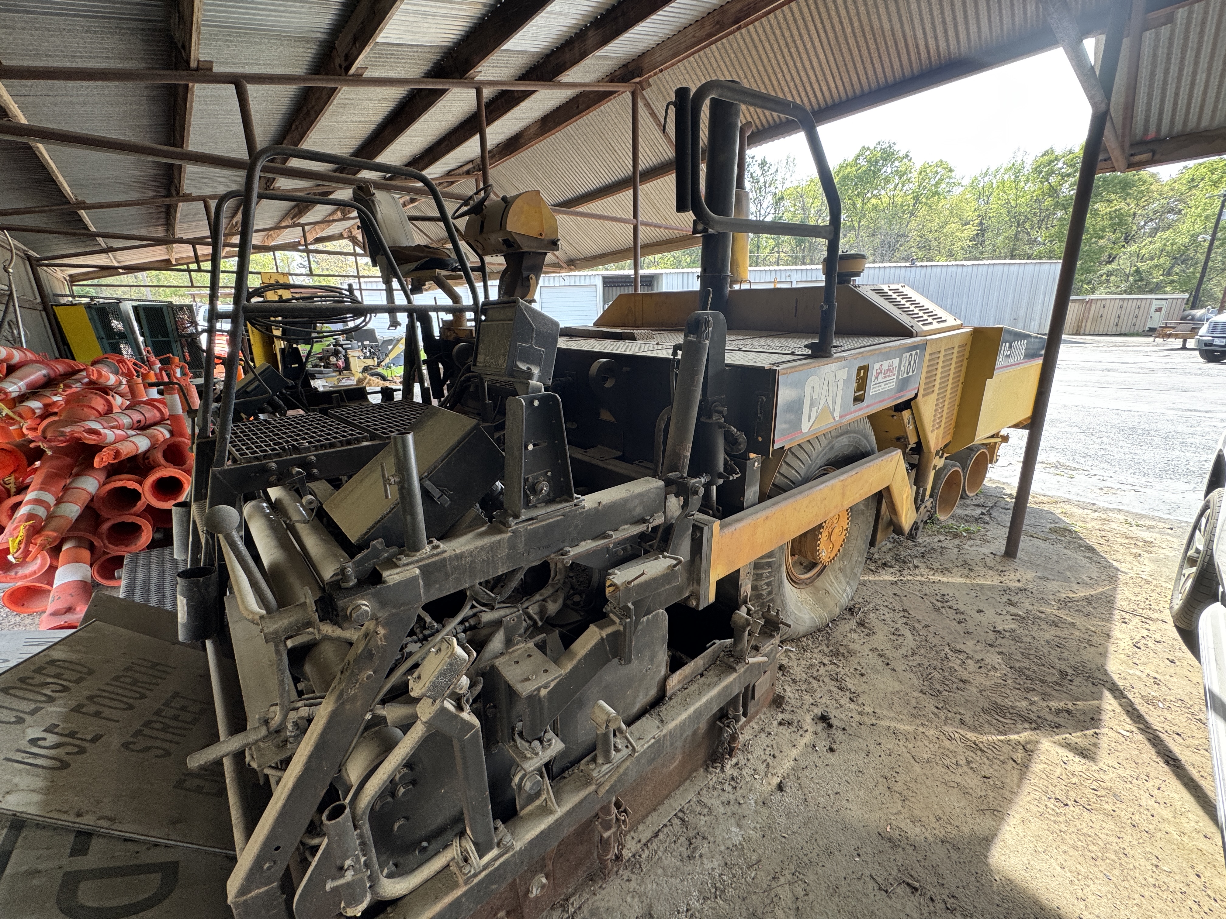 1998 CATERPILLAR AP-1000B - view 8 of 29