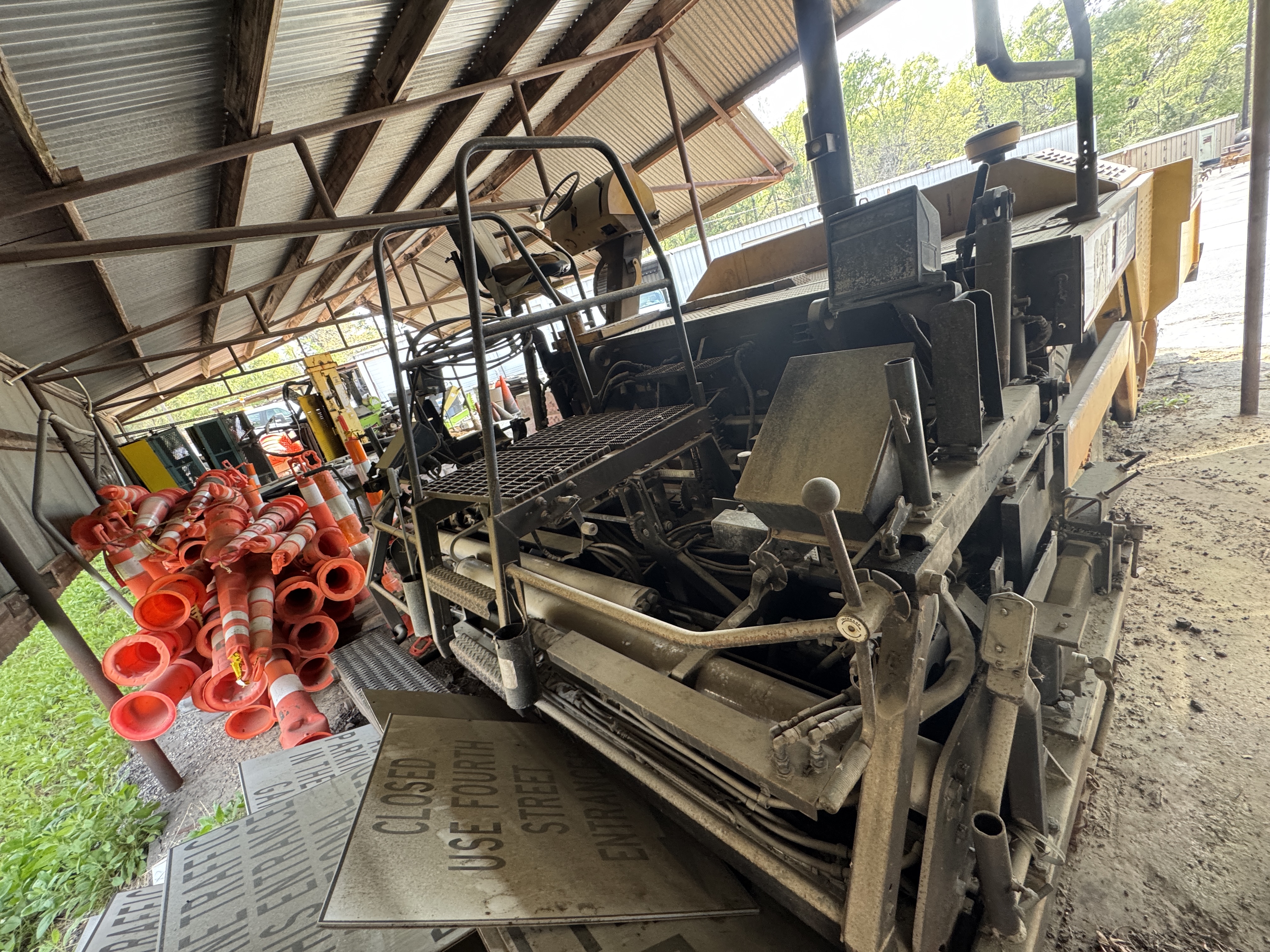 1998 CATERPILLAR AP-1000B - view 10 of 29