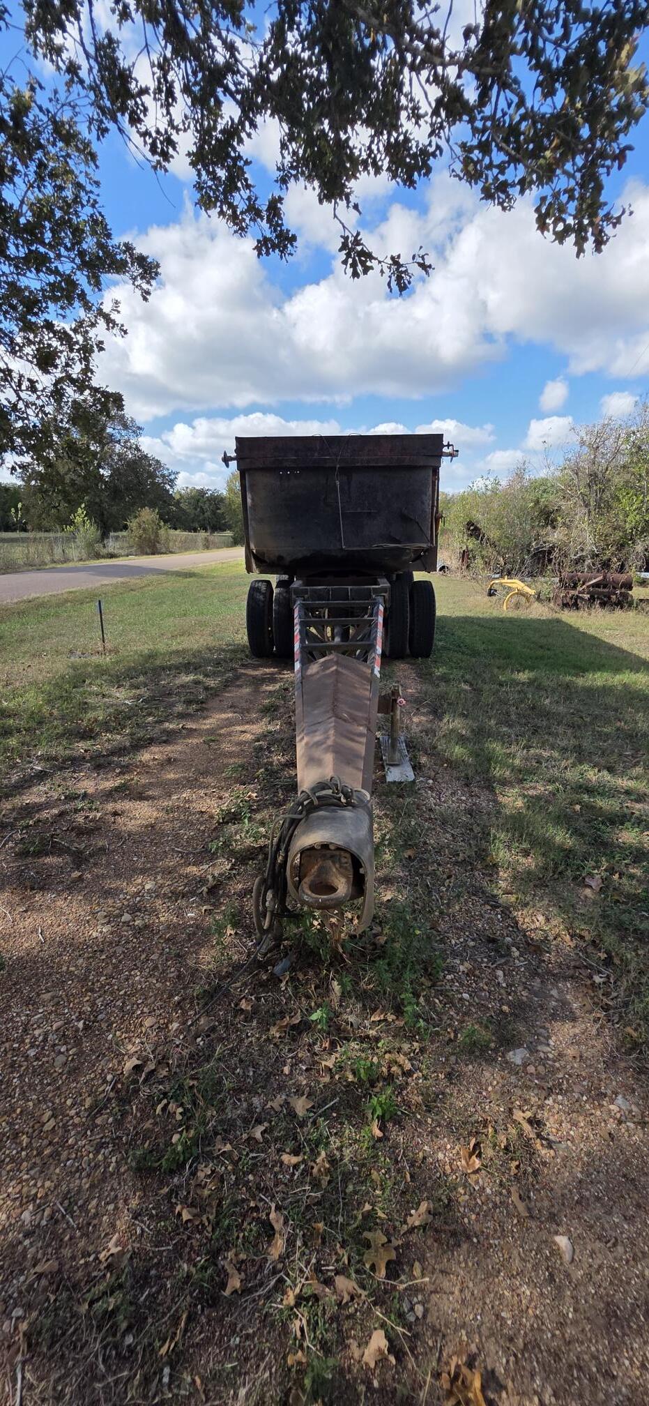 1985 CLEMENT Pup Trailer - Image 6