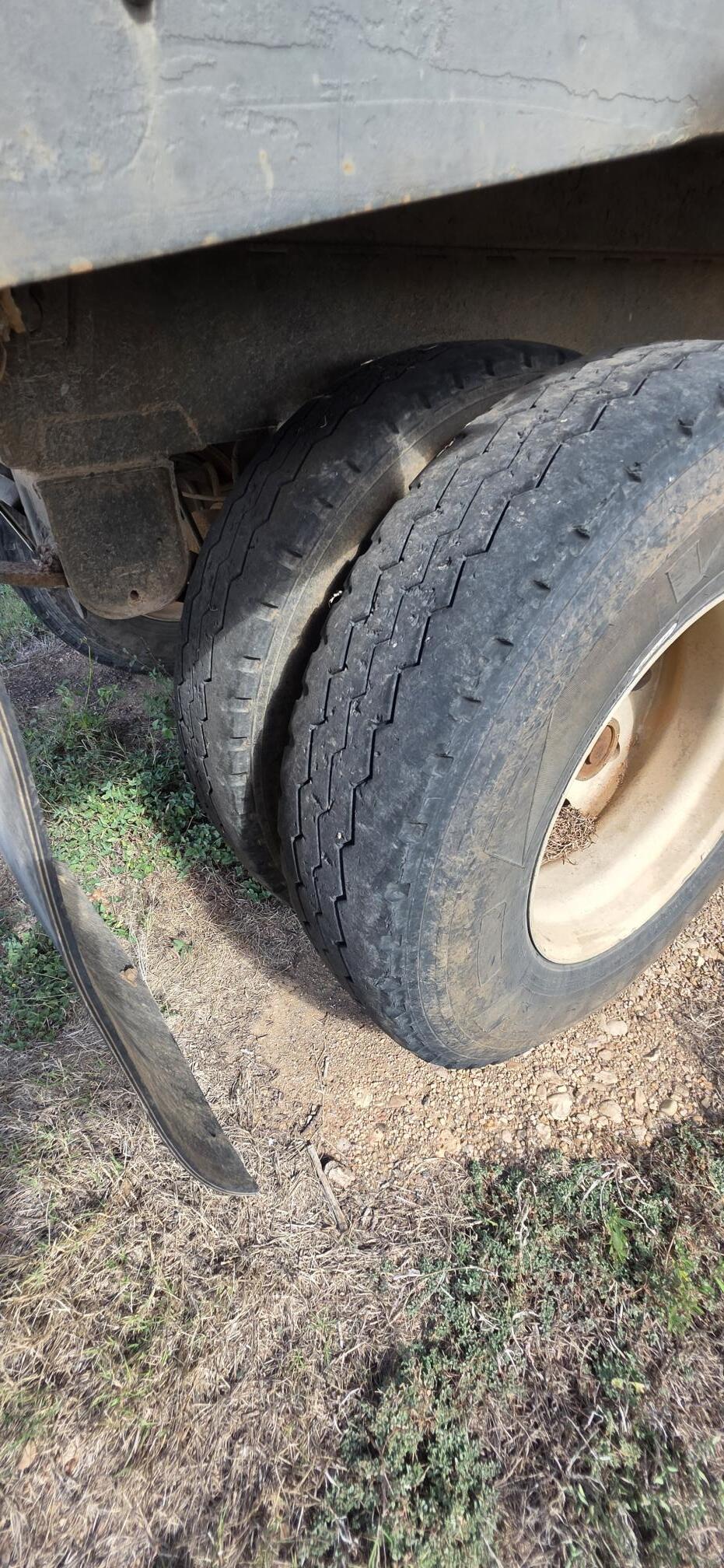 1985 CLEMENT Pup Trailer - Image 11