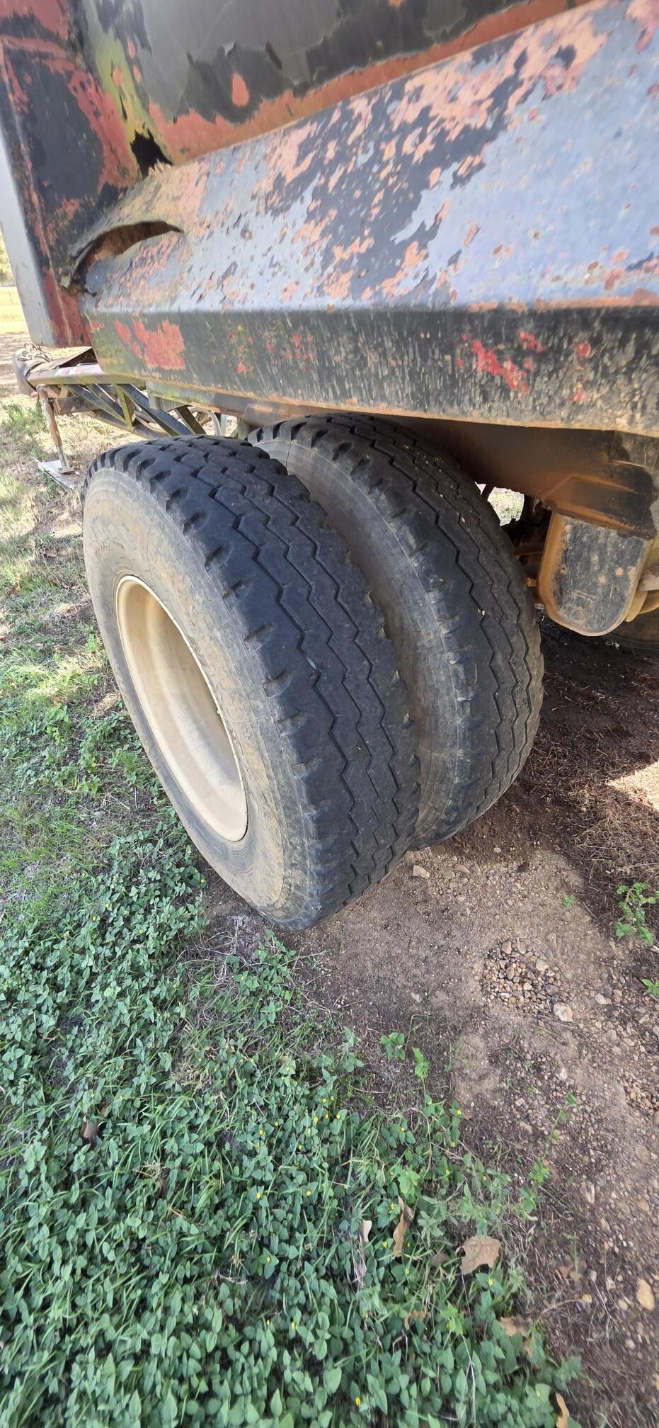 1985 CLEMENT Pup Trailer - Image 10