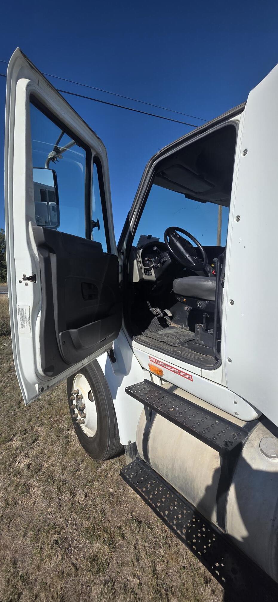 2014 INTERNATIONAL 8600 SBA 6x4 - view 16 of 65