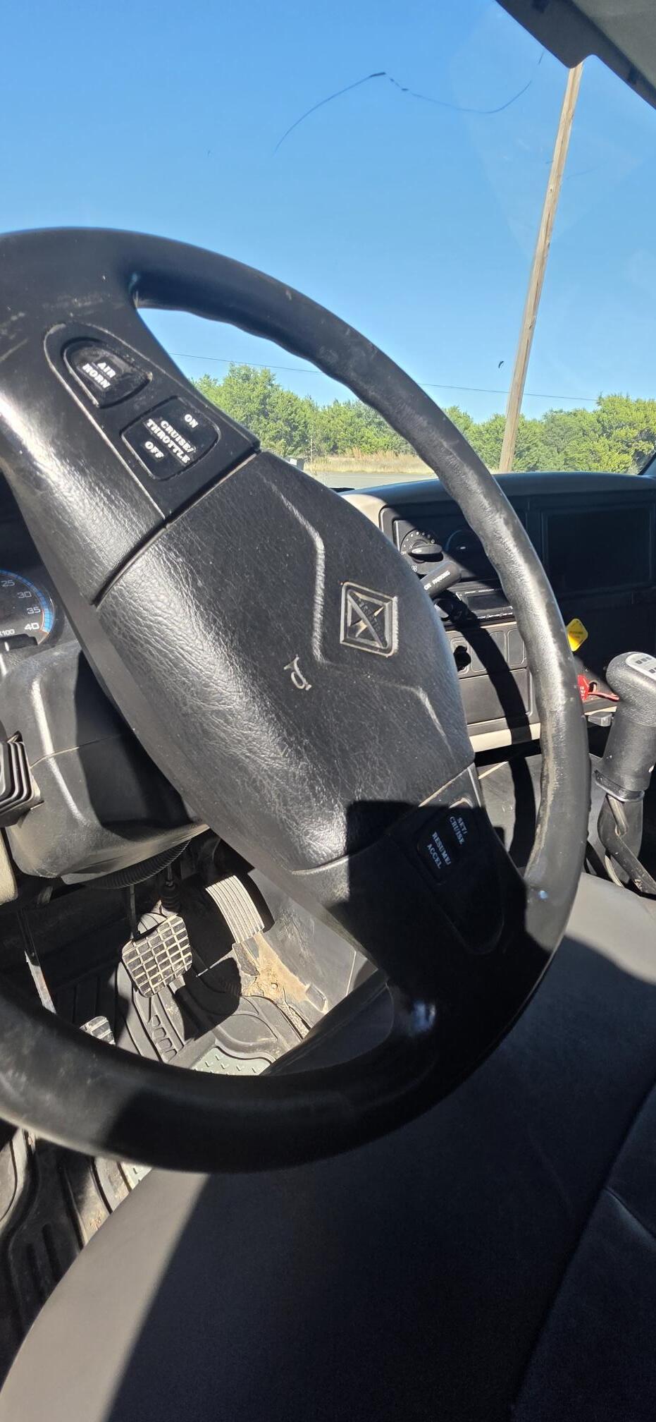 2014 INTERNATIONAL 8600 SBA 6x4 - Image 19