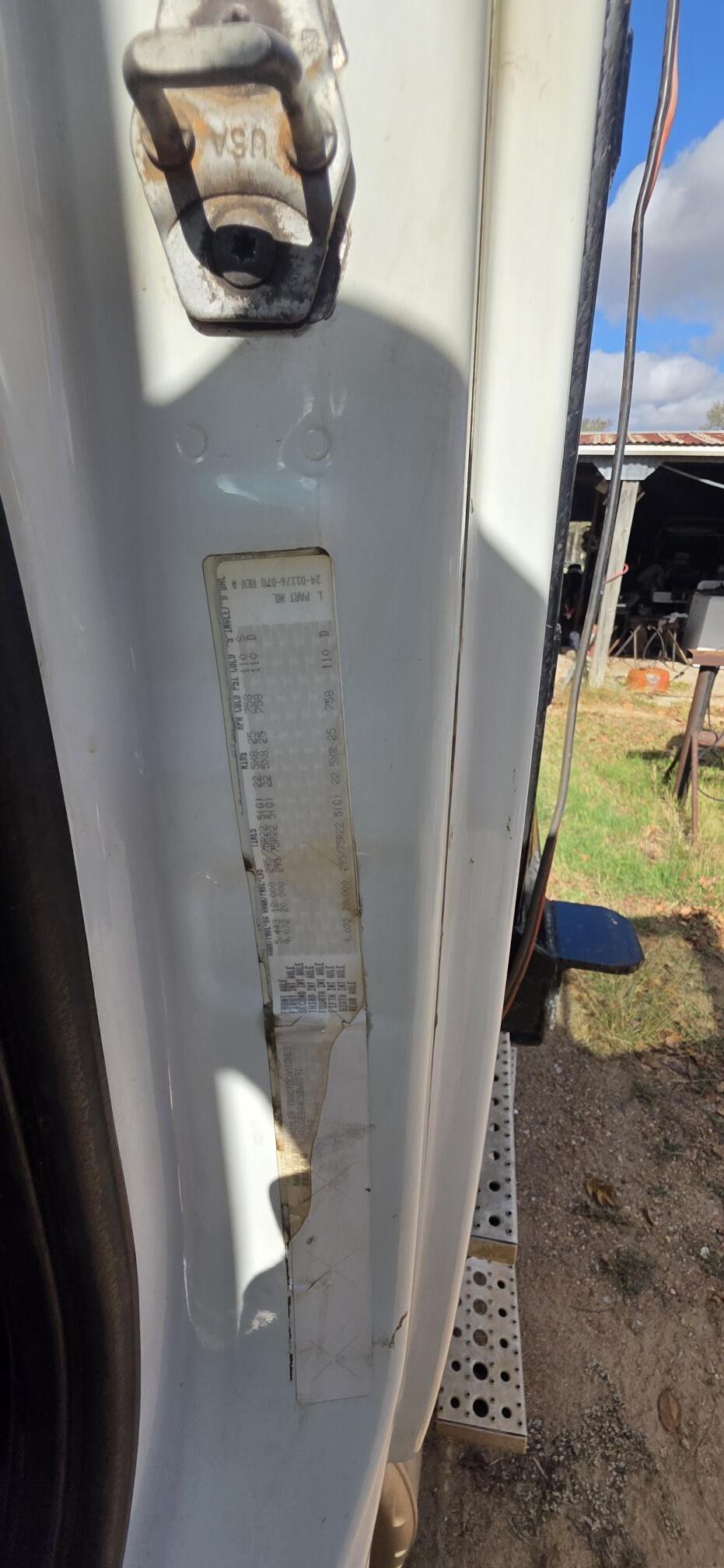 2012 FREIGHTLINER Cascadia - Image 16