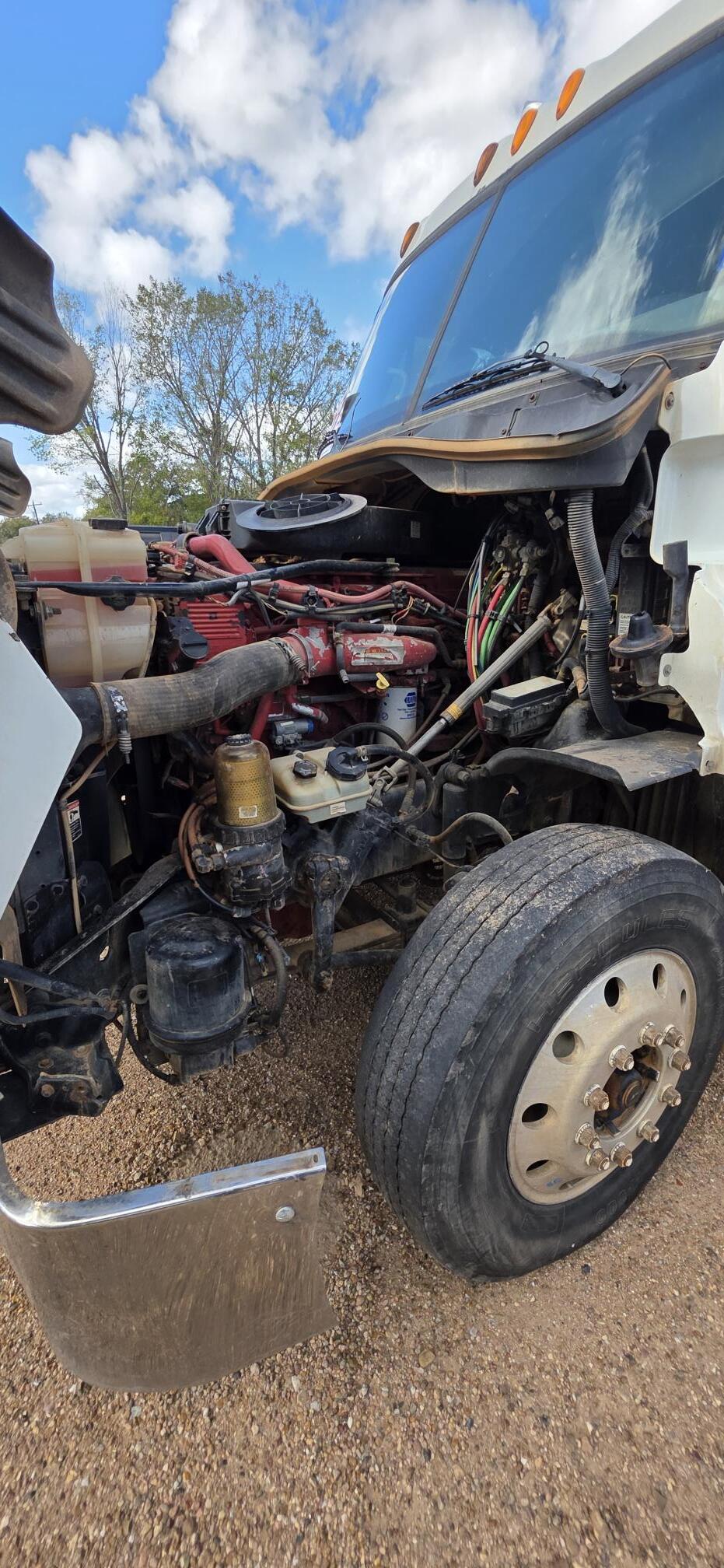 2012 FREIGHTLINER Cascadia - Image 32