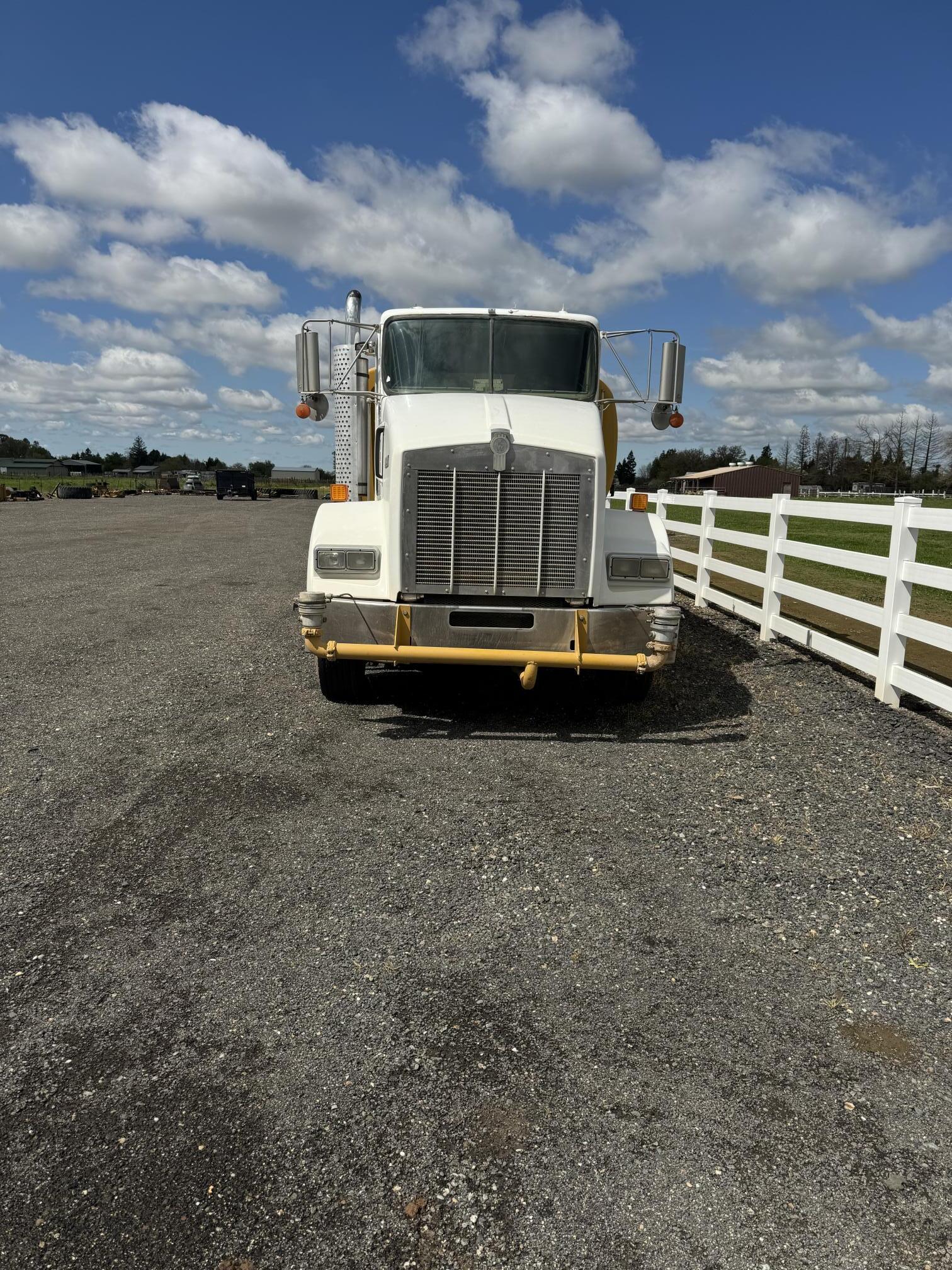 1999 KENWORTH T800 - Image 3