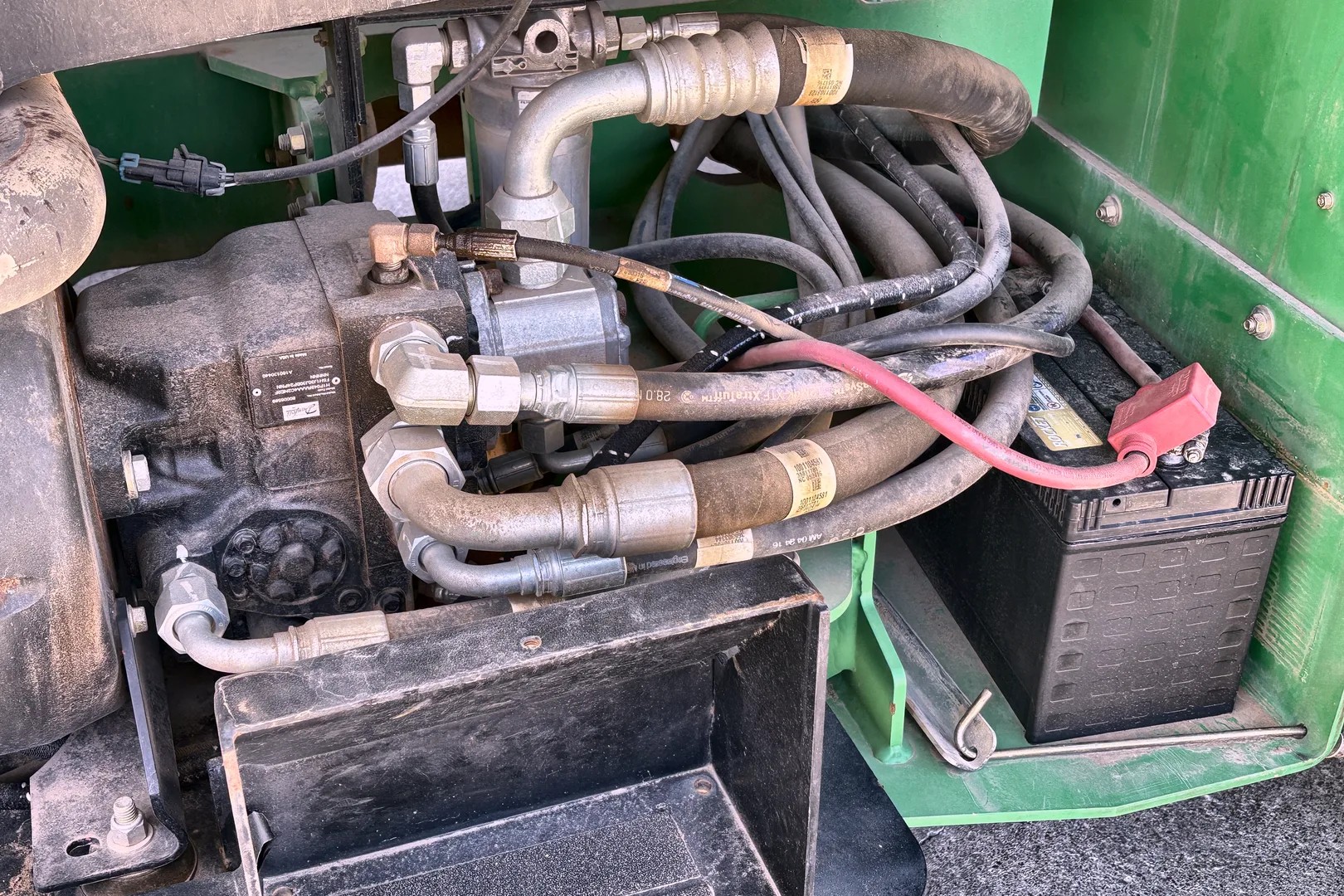 2016 JLG 4394RT - Image 13